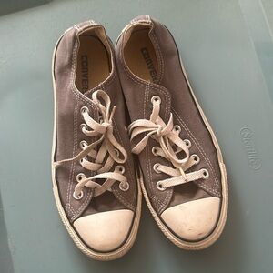 Women’s converse